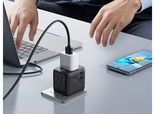 Adaptor de retea XO WL36 20W 2USB-C+1USB-A, Black — cumpără în Chișinău | Товар без акции | Hi-Tech Moldova